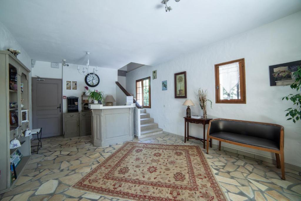 Mistral Mas-Blanc-des-Alpilles